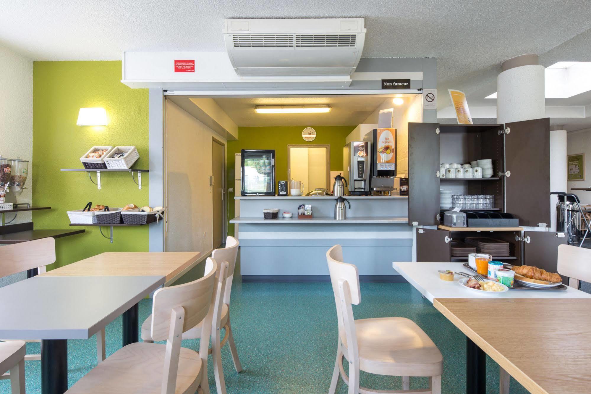 B&B Hotel Annecy Аргоне Екстериор снимка
